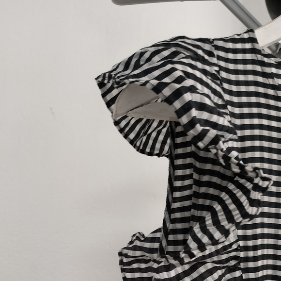 H&M Ruffled Dress - Picture 6 of 13